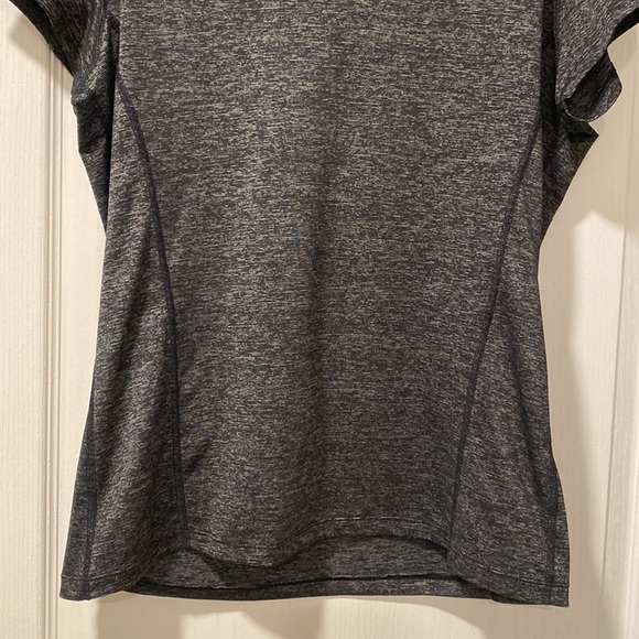 90 Degree By Reflex M Heather Charcoal Short Sleeve V-Neck Top - Picture 3 of 7